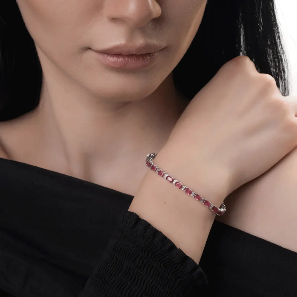 Bratara tennis din aur alb cu rubine ovale de 9.76ct si diamante de 0.26ct - imagine 2