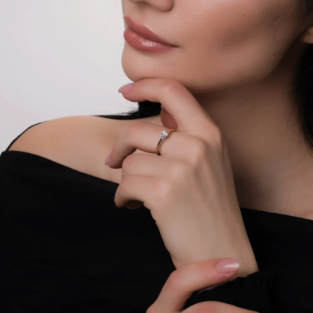 Inel de logodna din aur alb-galben cu diamant solitaire de 0.19ct - imagine 5