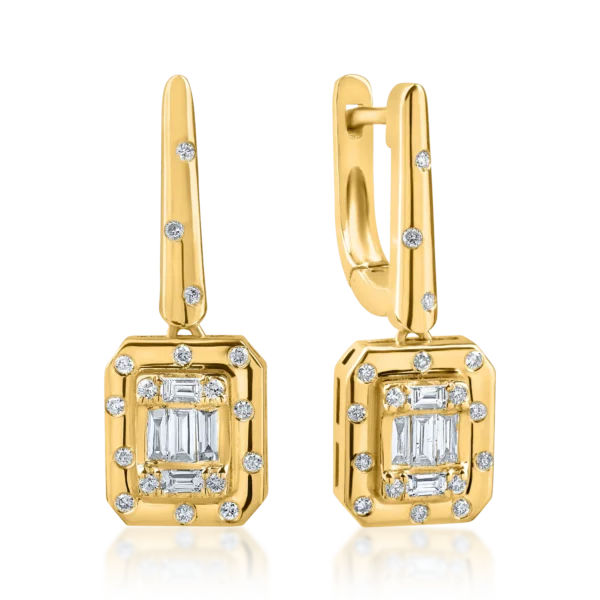 Cercei geometrici din aur galben cu diamante baguette si rotunde de 0.3ct