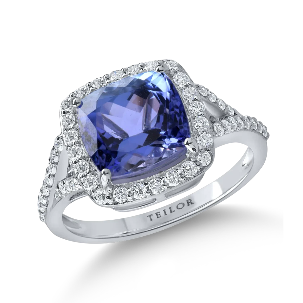Inel patrat din aur alb cu tanzanit radiant de 3.9ct si diamante de 0.4ct