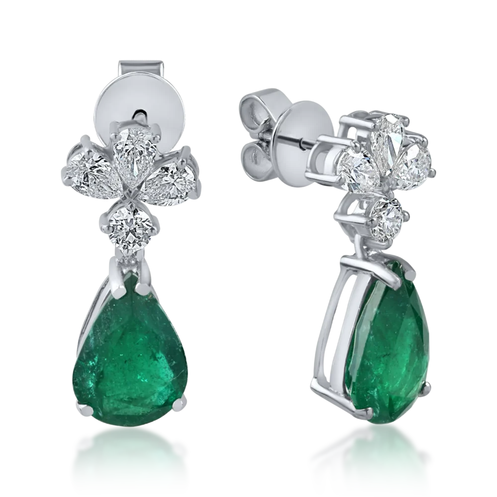 Cercei din aur alb cu smaralde pear de 3.8ct si diamante round si pear de 1ct