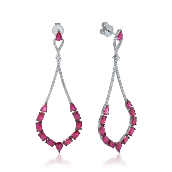 Cercei candelabru din aur alb cu rubine pear si ovale de 6ct si diamante de 0.5ct