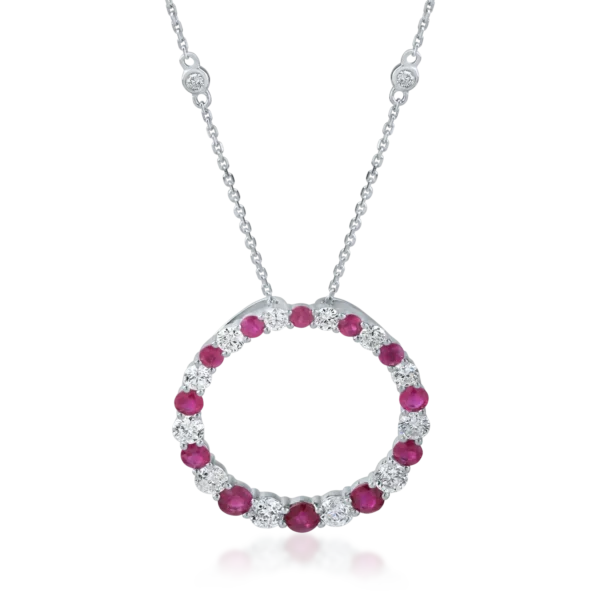 Lant cu pandantiv geometric din aur alb cu rubine de 1.54ct si diamante de 1.34ct
