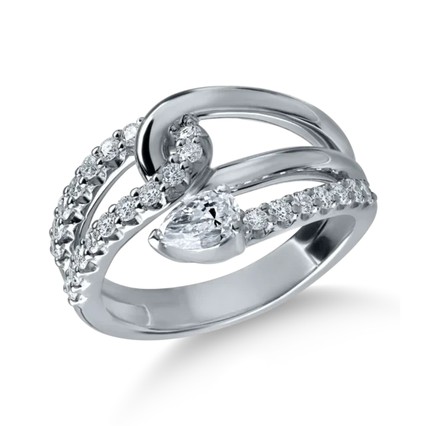 Inel din aur alb cu diamante pear si rotunde de 0.7ct