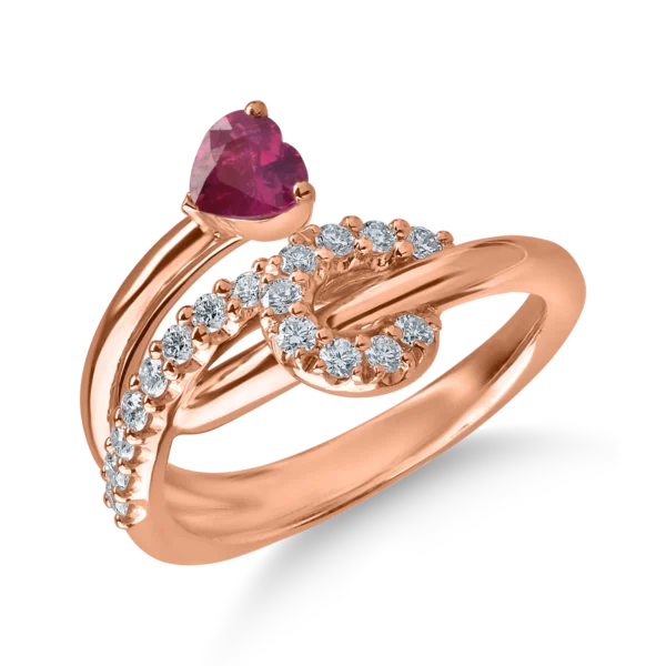 Inel din aur roz cu rubin heart de 0.43ct si diamante de 0.3ct