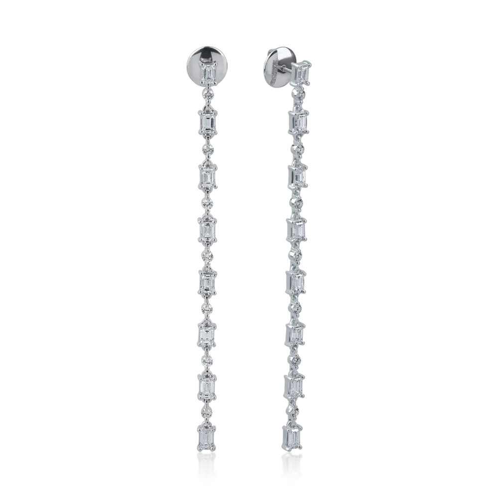 Cercei din aur alb cu diamante baguette si round de 3.59ct