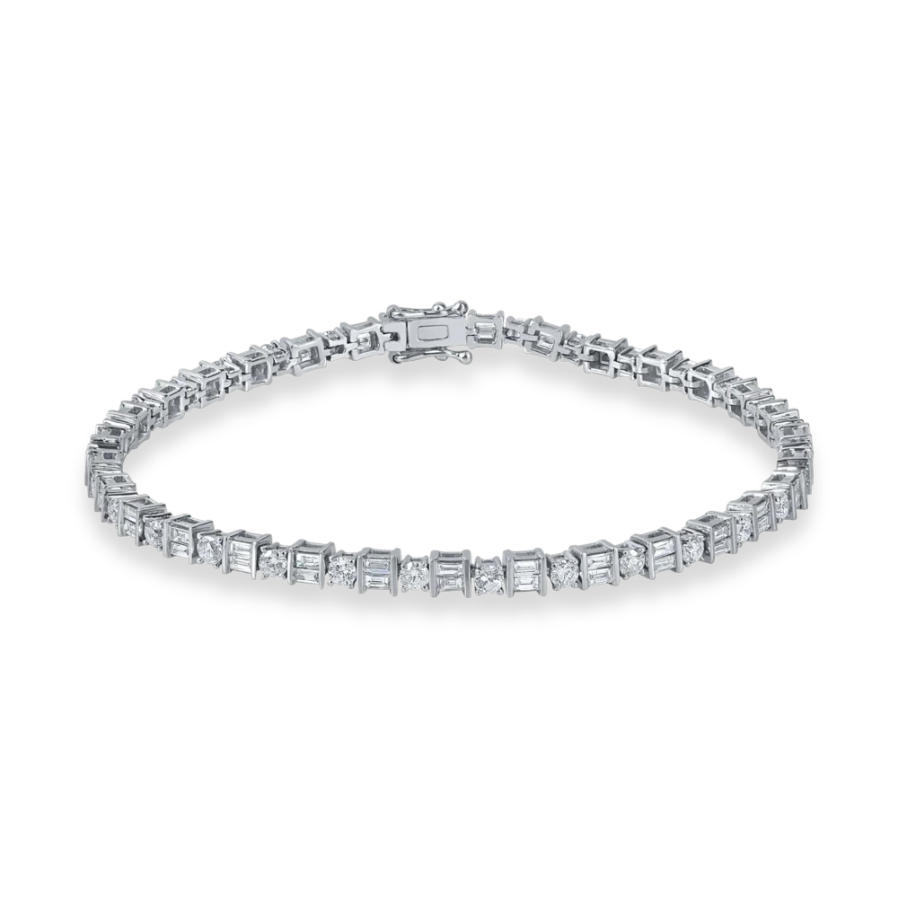 Bratara din aur alb cu diamante baguette si rotunde de 2.9ct