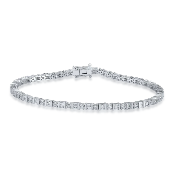 Bratara tennis din aur alb cu diamante baguette si rotunde de 2.99ct