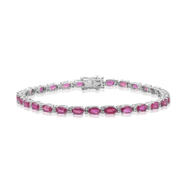 Bratara tennis din aur alb cu rubine ovale de 8.5ct si diamante de 0.2ct