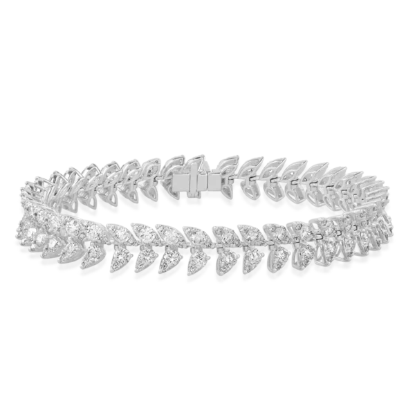 Bratara tennis din aur alb cu diamante de 7.55ct