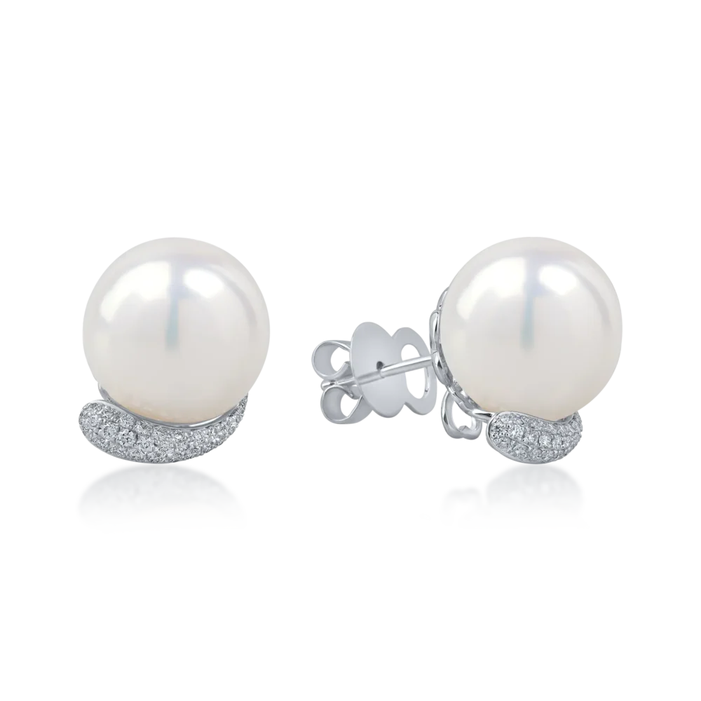 Cercei din aur alb cu diamante de 0.3ct si perle de cultura