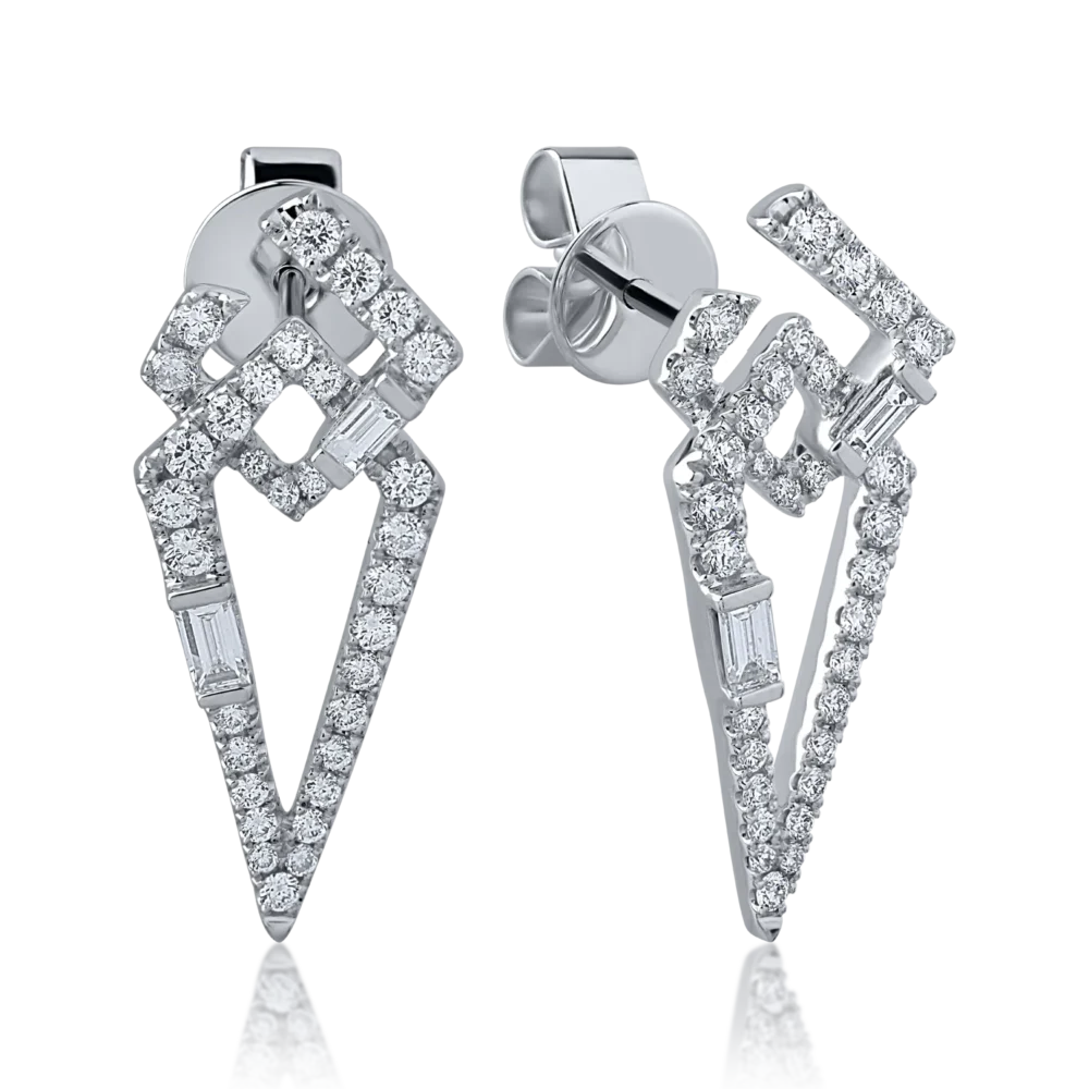 Cercei din aur alb cu diamante baguette si rotunde de 0.784ct