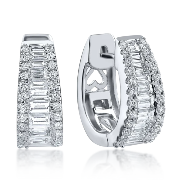 Cercei din aur alb cu diamante baguette si rotunde de 0.84ct