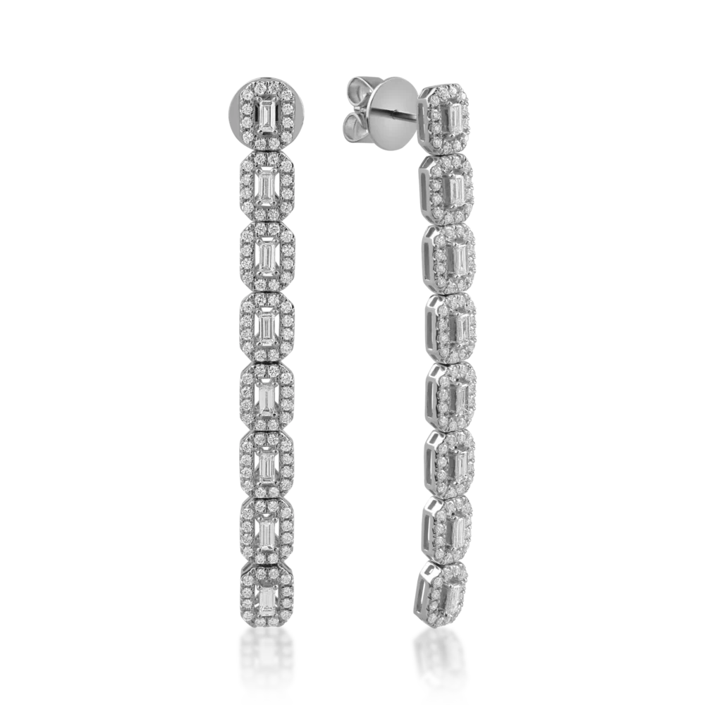 Cercei din aur alb cu diamante baguette si rotunde de 1.57ct