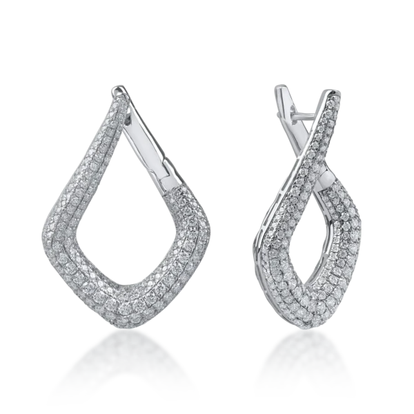 Cercei din aur alb cu diamante microsetting de 2.6ct