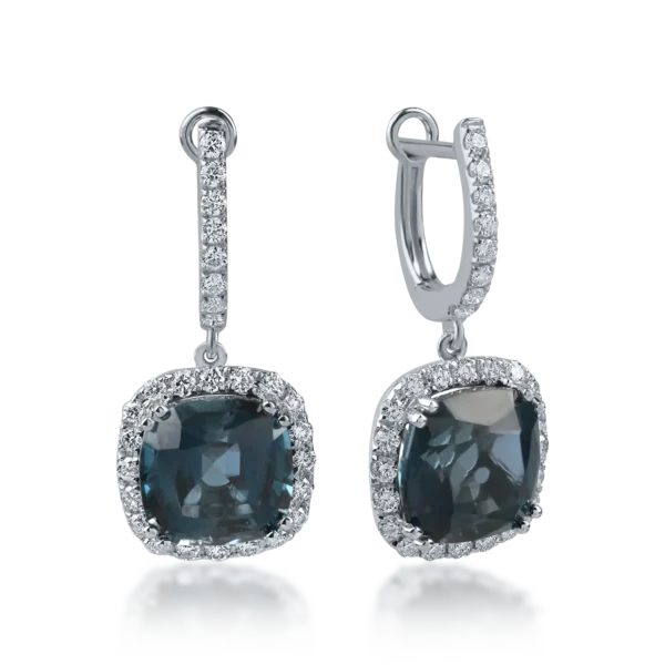 Cercei din aur alb cu topaze london blue rectangulare de 6.1ct si diamante de 0.4ct