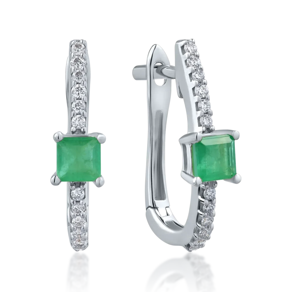 Cercei din aur alb cu smaralde princess de 0.347ct si diamante de 0.129ct