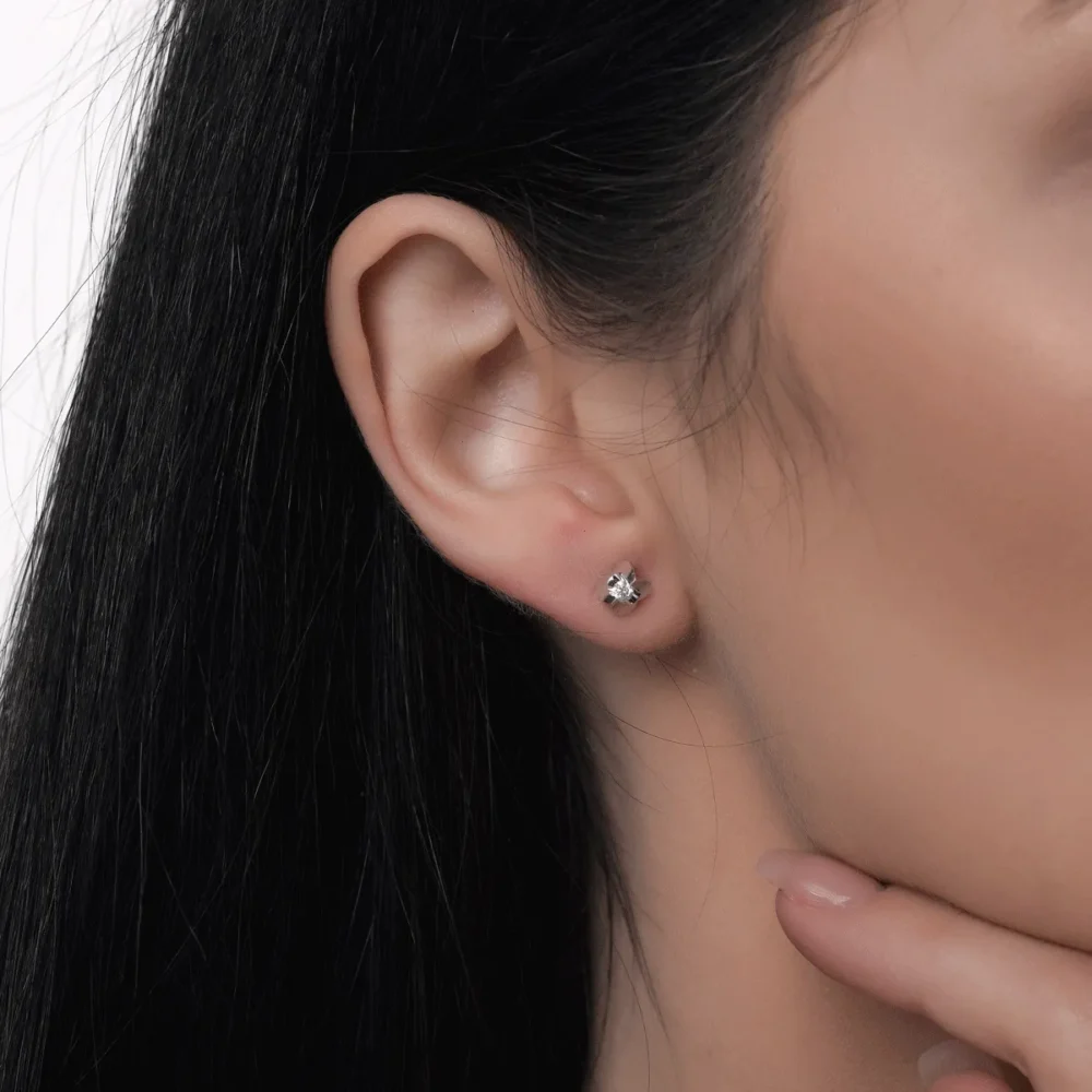 Cercei din aur alb cu diamante de 0.1ct - imagine 4