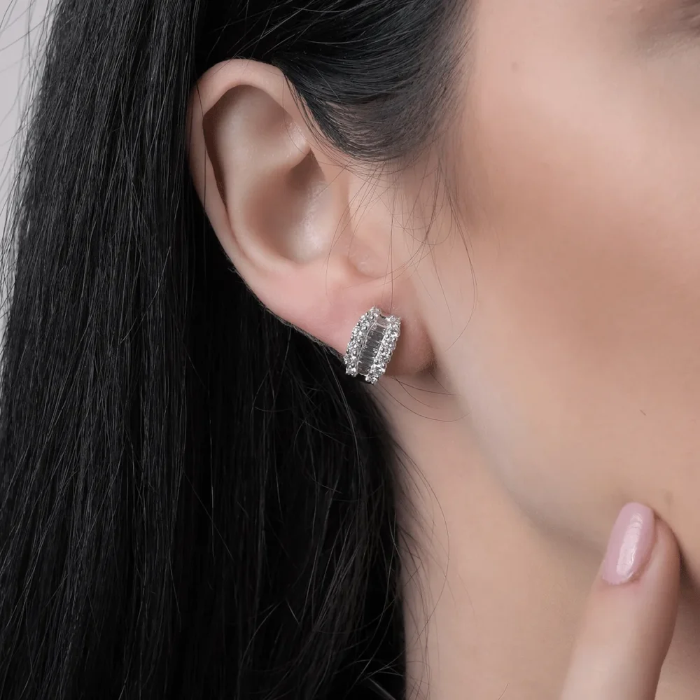 Cercei din aur alb cu diamante baguette si rotunde de 1.36ct - imagine 4