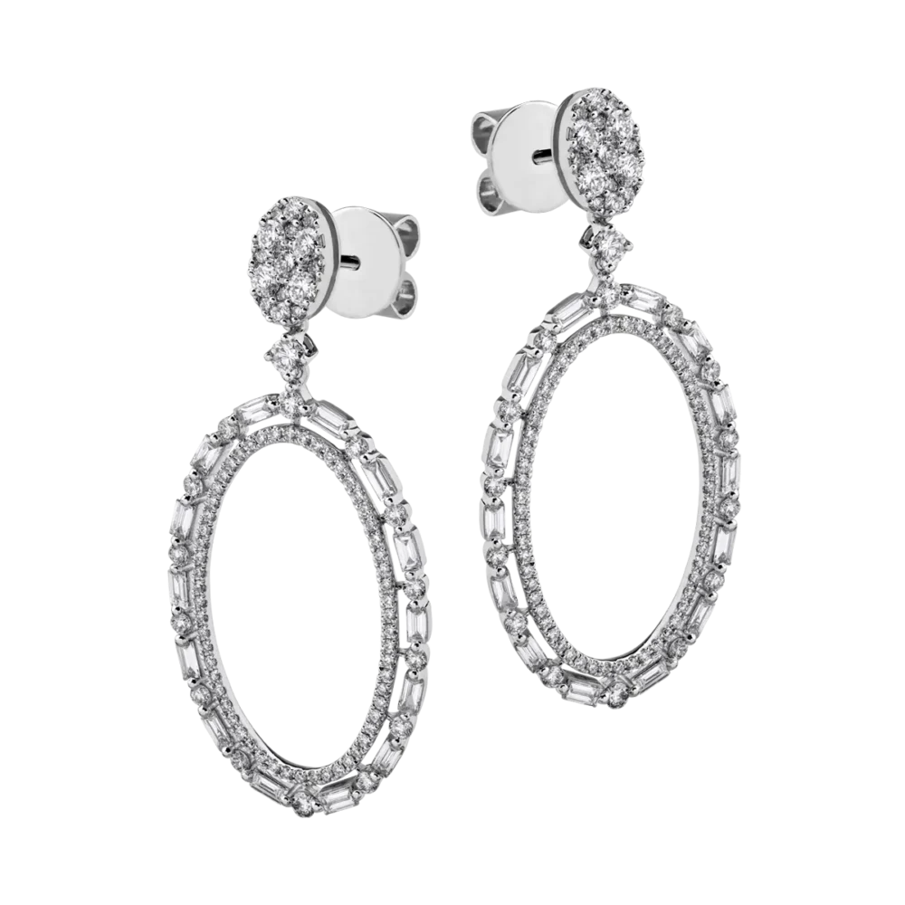 Cercei din aur alb cu diamante baguette si rotunde de 1.98ct