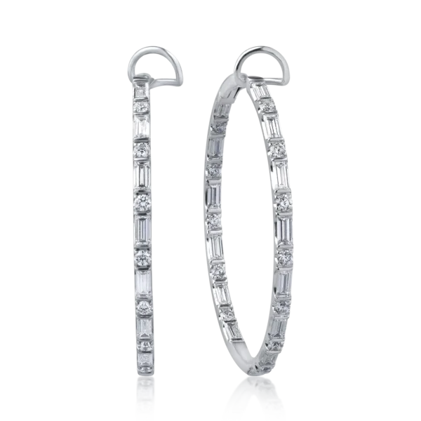 Cercei din aur alb cu diamante baguette si round de 3.92ct