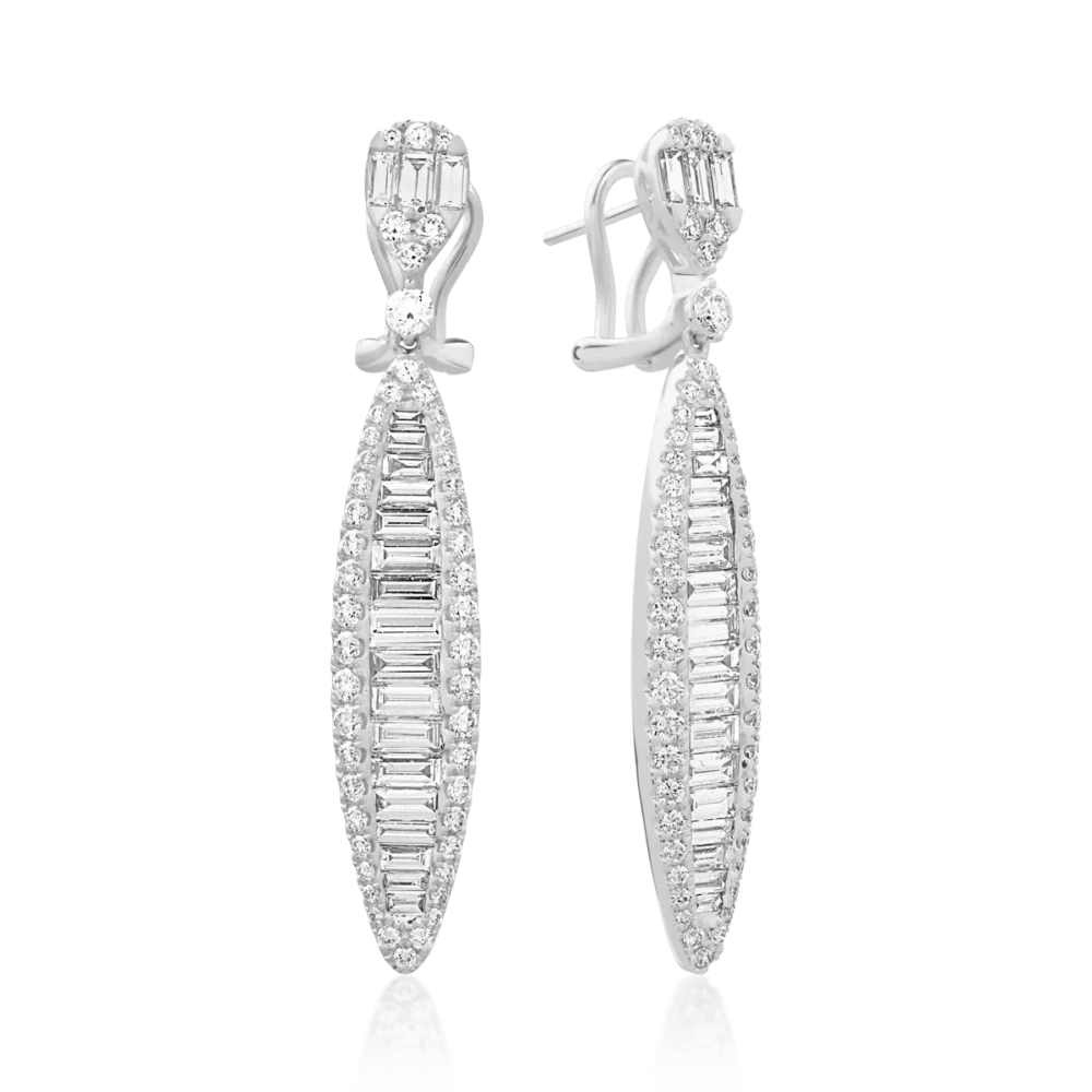 Cercei din aur alb cu diamante baguette si round de 4.54ct