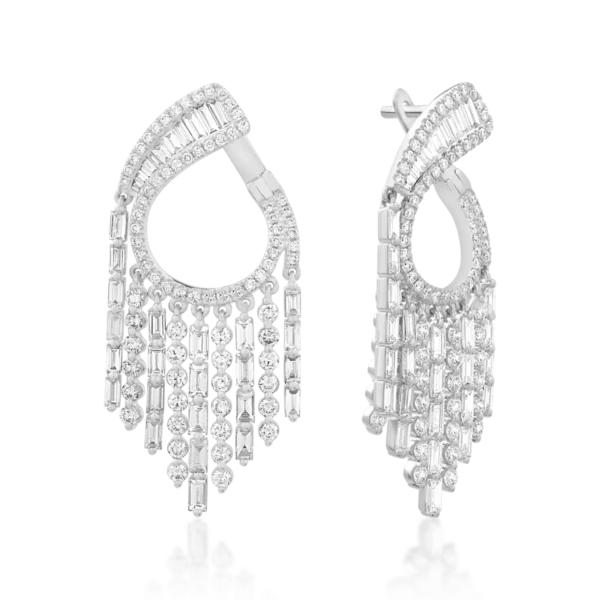 Cercei din aur alb cu diamante baguette si round de 5.17ct