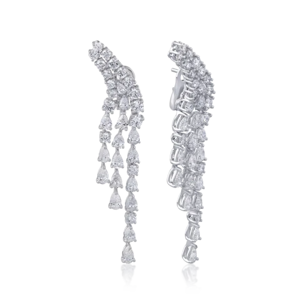 Cercei din aur alb cu diamante pear si round de 6.19ct