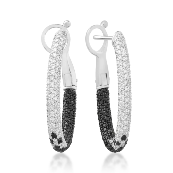 Cercei din aur alb cu diamante negre de 1.09ct si diamante transparente de 1.39ct