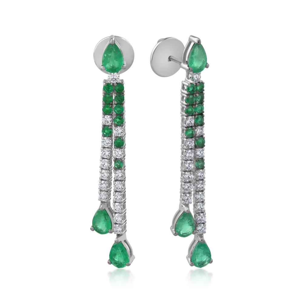 Cercei din aur alb cu smaralde round si pear de 2.81ct si diamante round de 0.95ct