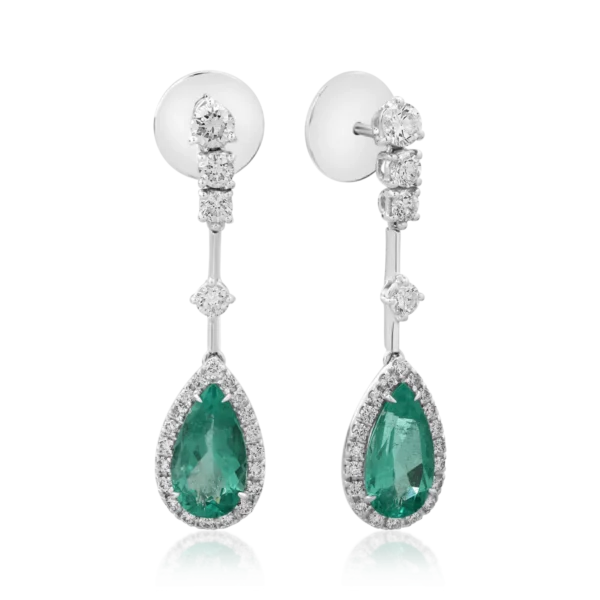 Cercei din aur alb cu smaralde pear de 3.51ct si diamante round de 1.34ct