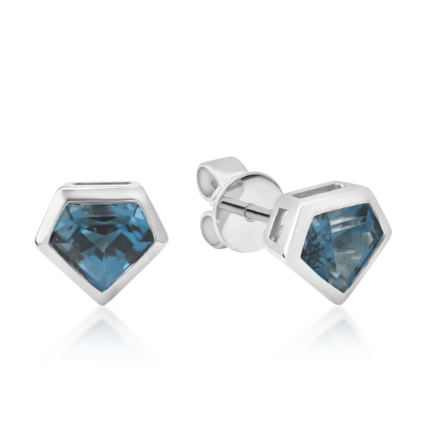 Cercei din aur alb cu topaze london blue de 1.426ct