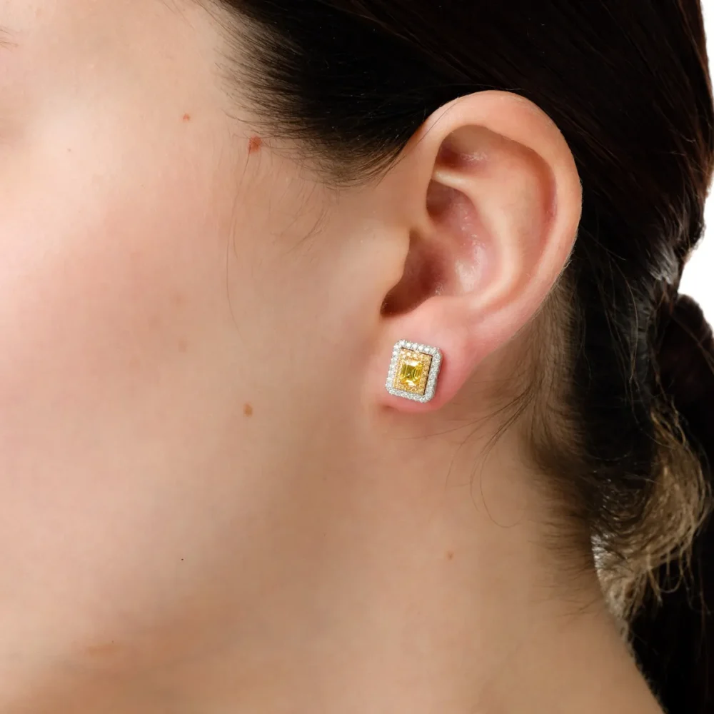 Cercei din aur alb-galben cu safire galbene octogonale de 0.77ct si diamante de 0.42ct - imagine 3