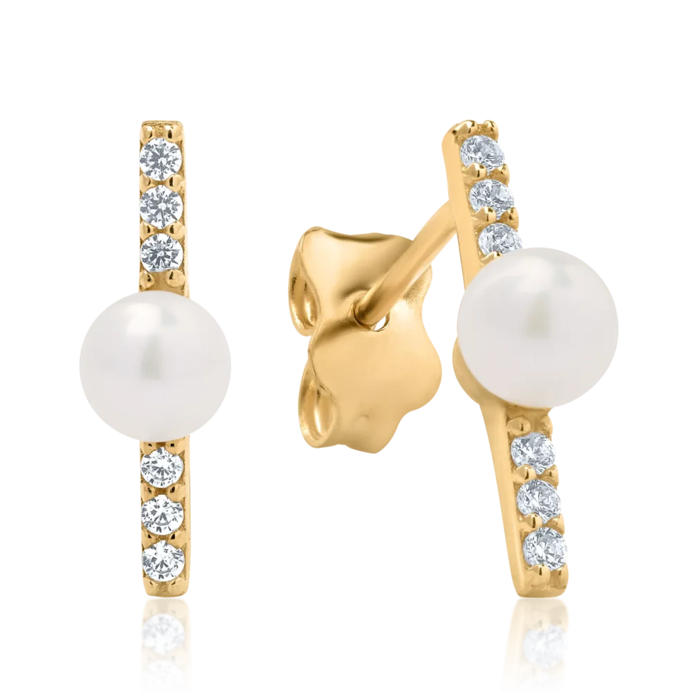 Cercei din aur galben cu zirconii si perle sintetice
