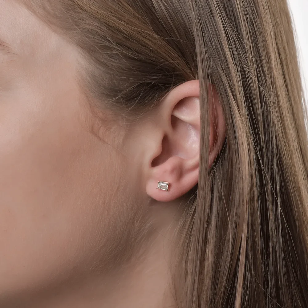 Cercei din aur galben cu diamante emerald de 0.75ct - imagine 4