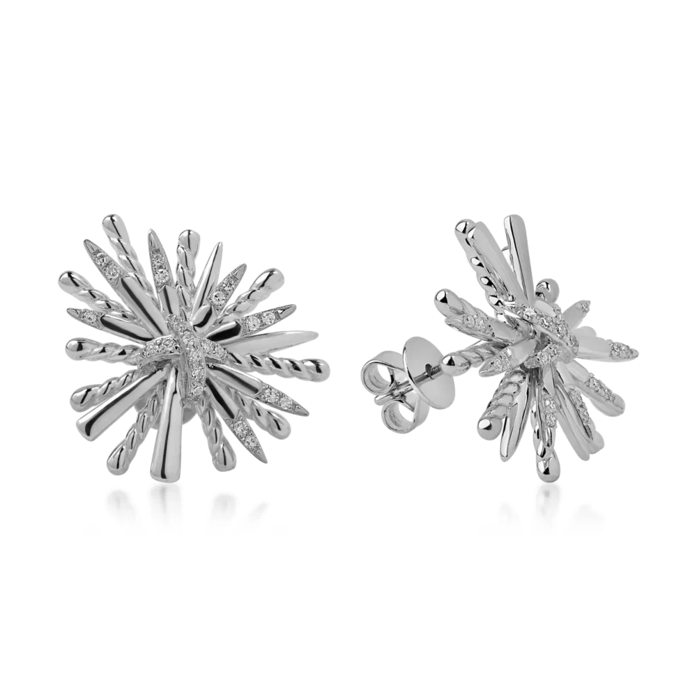 Cercei floare din aur alb cu diamante de 0.109ct