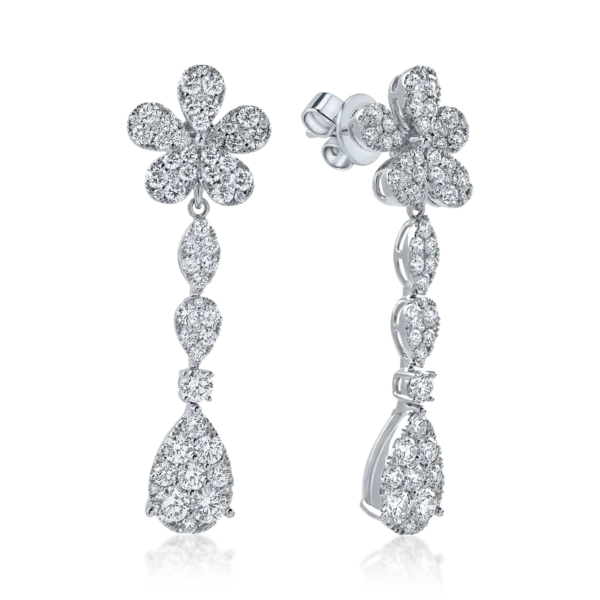 Cercei floare din aur alb cu diamante de 3.8ct