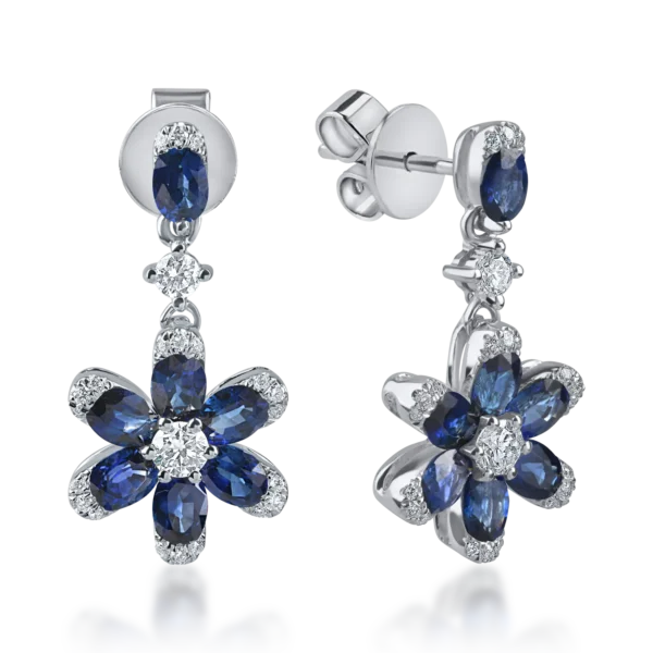 Cercei floare din aur alb cu safire ovale si diamante de 2ct