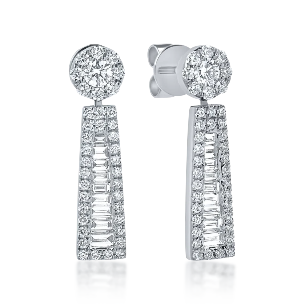 Cercei geometrici din aur alb cu diamante baguette si rotunde de 1.1ct
