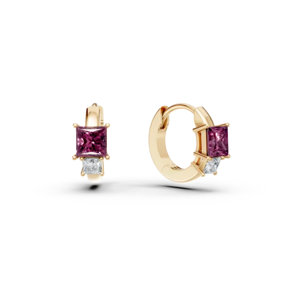 Cercei hoop din aur galben cu rubine square de 0.3ct si diamante de 0.06ct