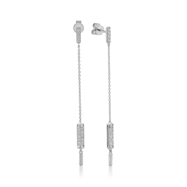 Cercei lungi din aur alb cu diamante de 0.2ct