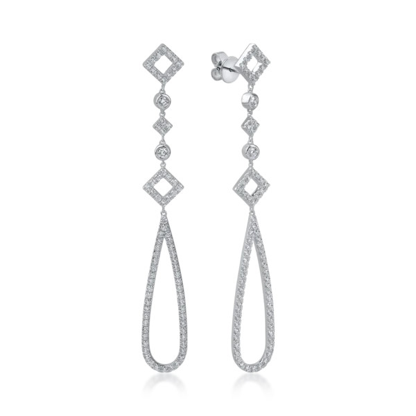 Cercei lungi din aur alb cu diamante de 0.9ct