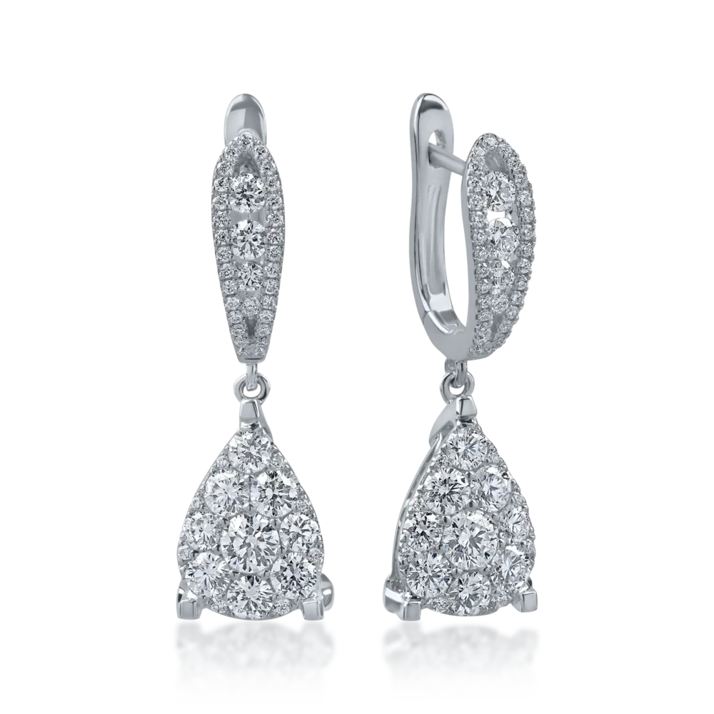 Cercei lungi din aur alb cu diamante de 1.18ct