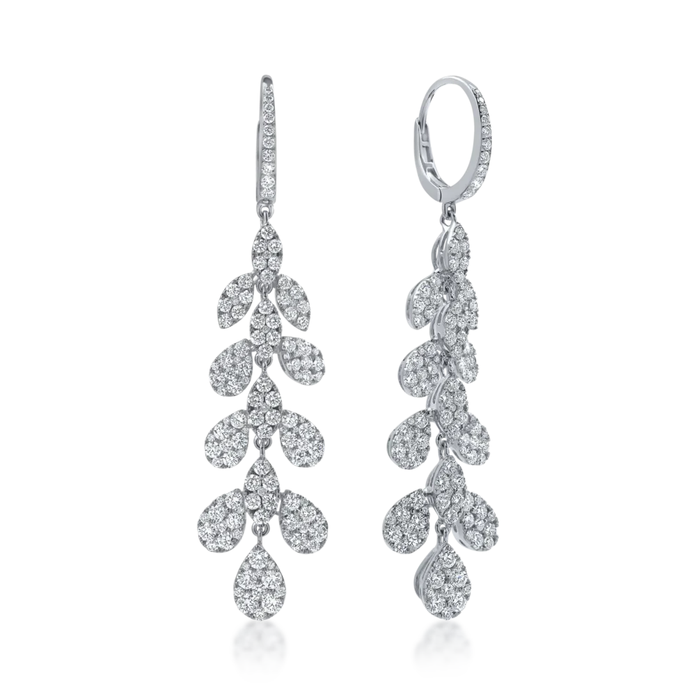 Cercei lungi din aur alb cu diamante de 3.6ct