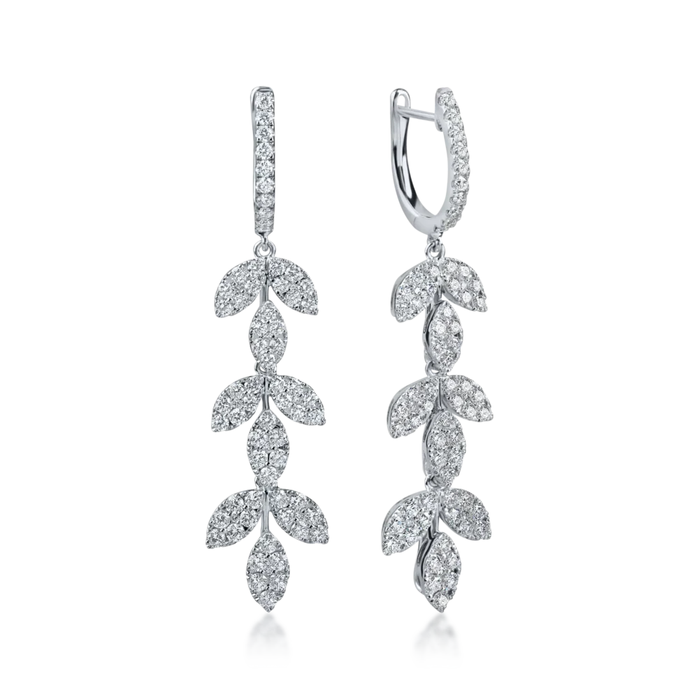 Cercei lungi din aur alb cu diamante de1.96ct