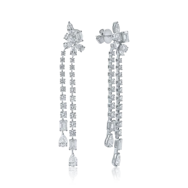 Cercei lungi dubli din aur alb cu diamante de 7.1ct