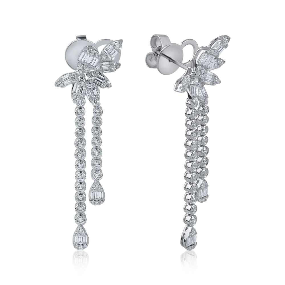Cercei lungi floare din aur alb cu diamante baguette si round de 2.5ct