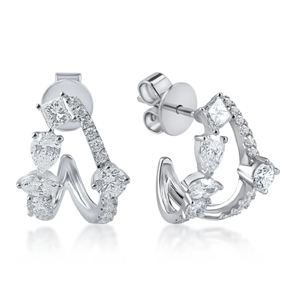 Cercei model abstract din aur alb cu diamante de 1.97ct