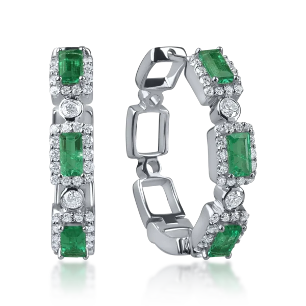 Cercei on ear din aur alb cu smaralde rectangulare de 0.7ct si diamante de 0.5ct