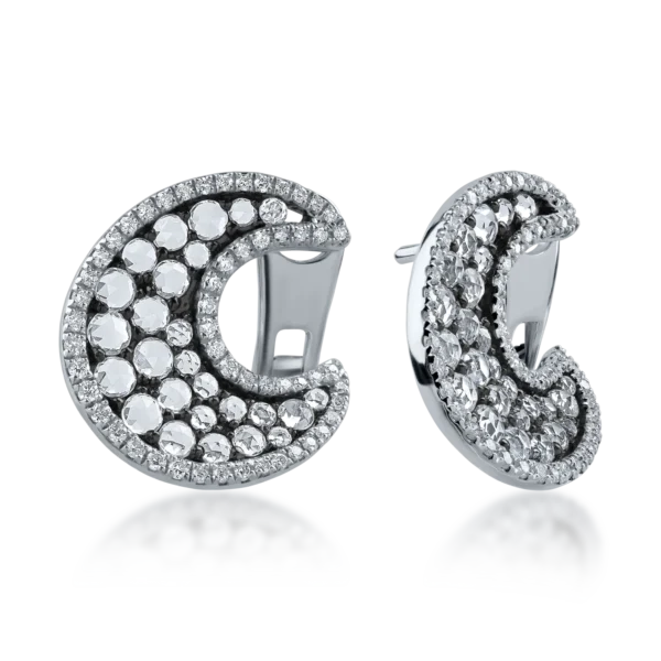 Cercei semiluna din aur alb cu safire albe rose de 1.35ct si diamante de 0.36ct